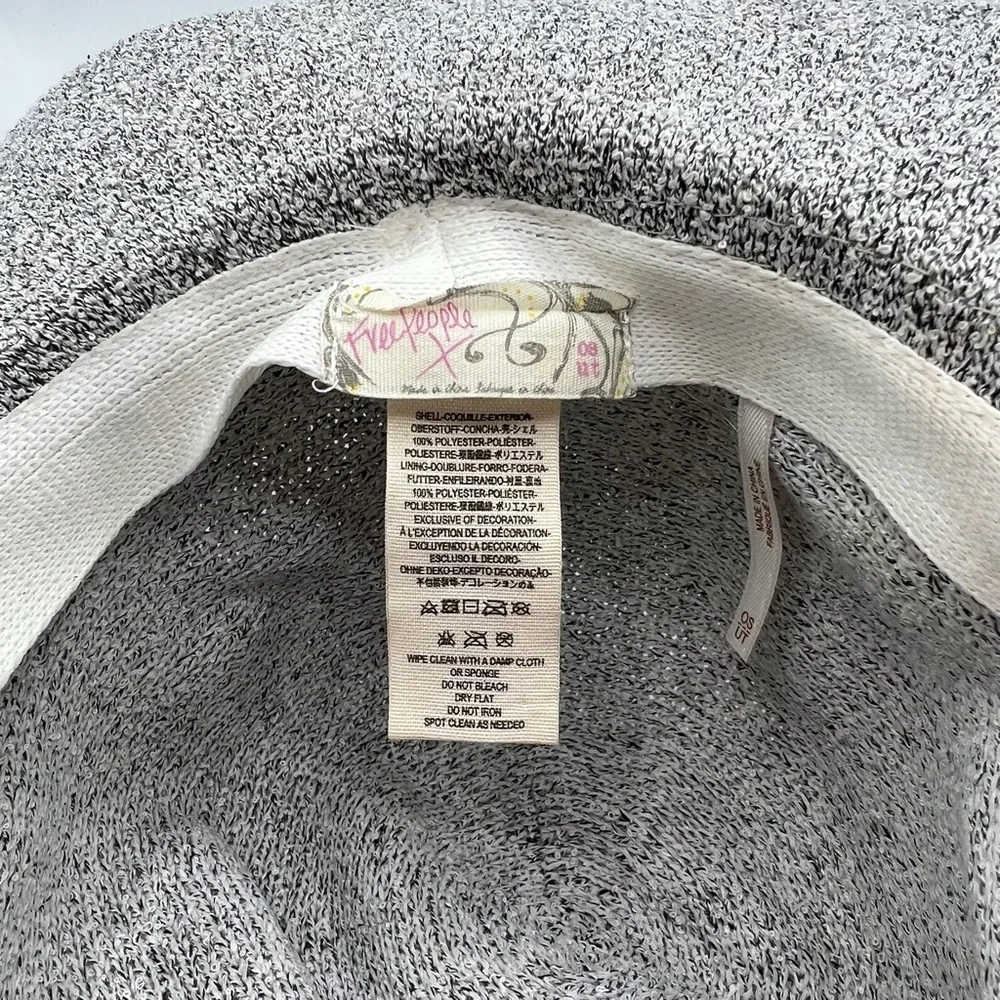 Free‎ People One Size Stylish Women's Grey Flop Hat with Black Band